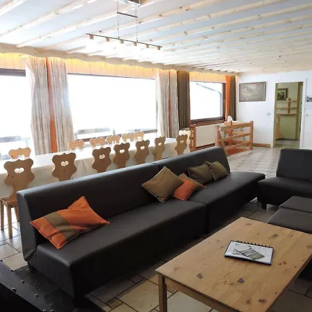 Holiday home Well Maintained Holiday Home In Xhoffraix With Sauna