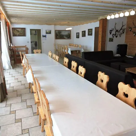 Well Maintained Holiday Home In Xhoffraix With Sauna